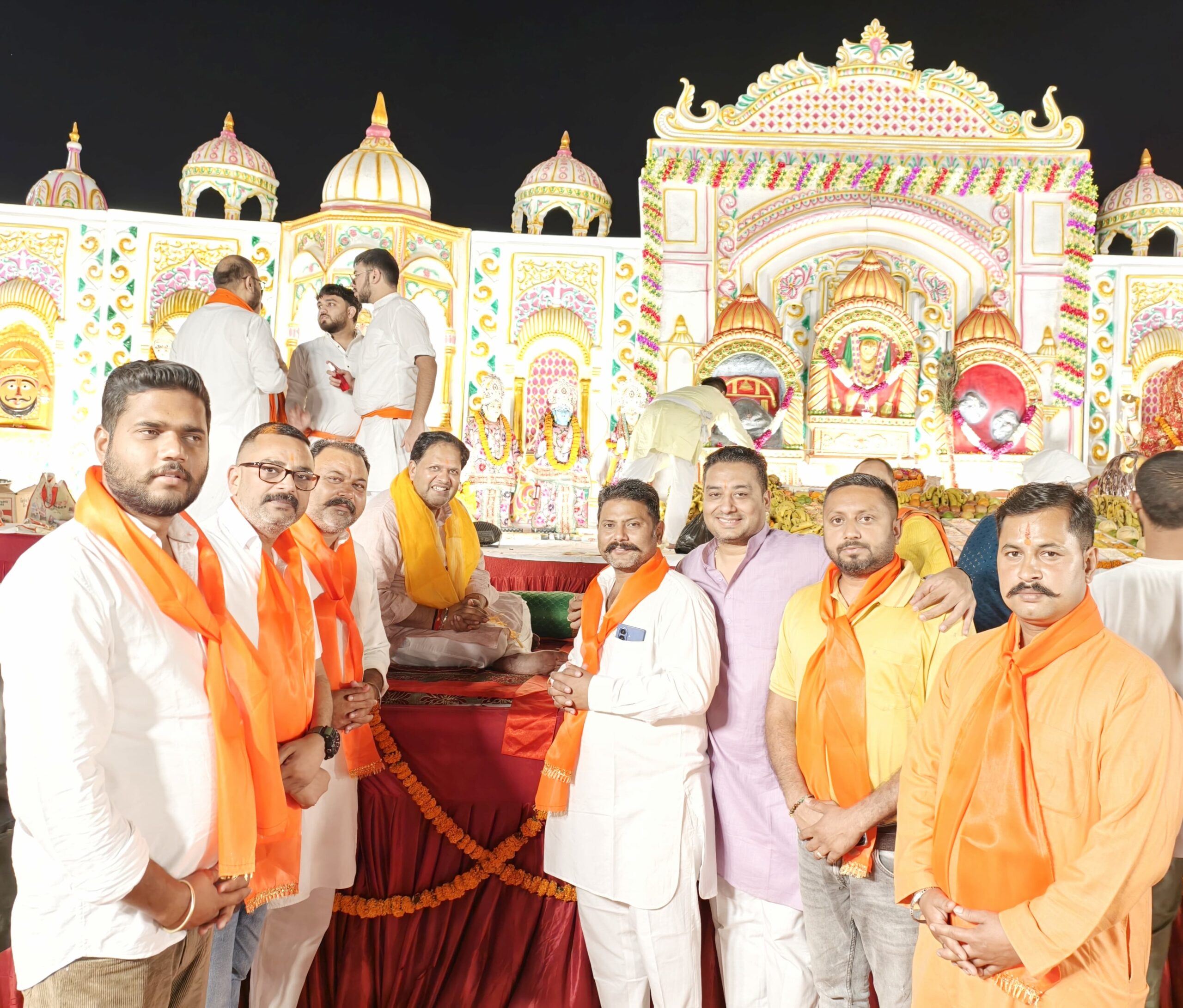 नीलकंठ धाम में हनुमान जन्मोत्सव की रही धूम  – पूरी रात गूंजे बालाजी के जयकारे, श्रद्धालुओं का उमड़ा सैलाब